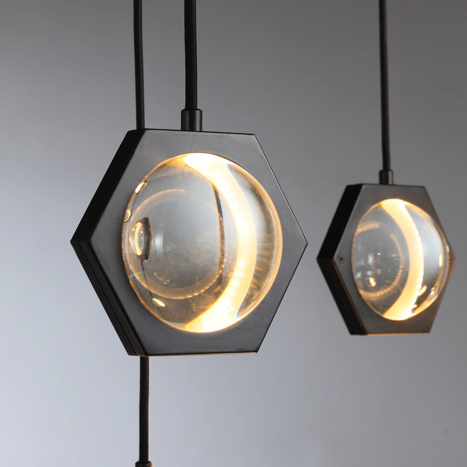 Éclatano Crystal Ball Linear Chandelier