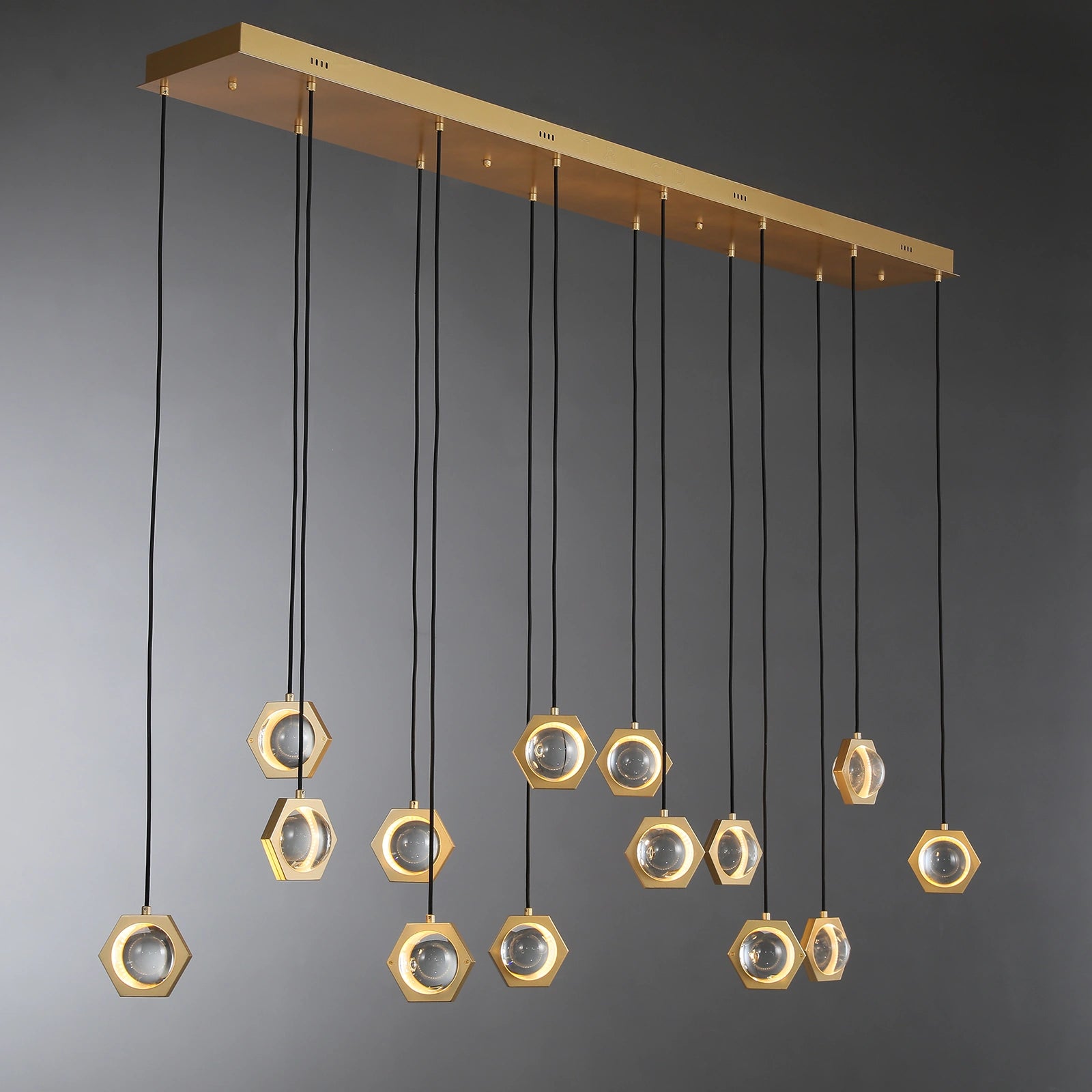 Éclatano Crystal Ball Linear Chandelier