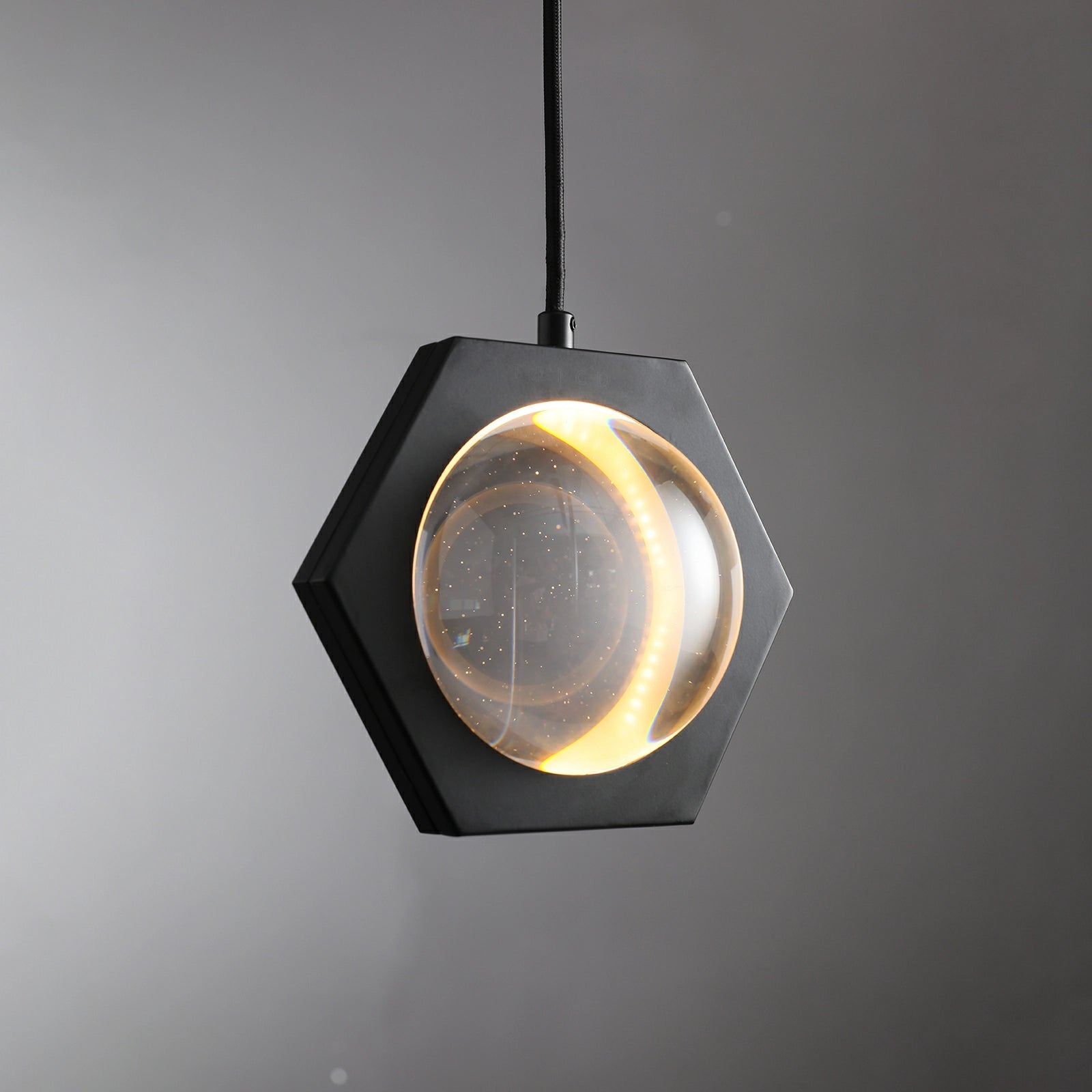 Éclatano Grand Pendant