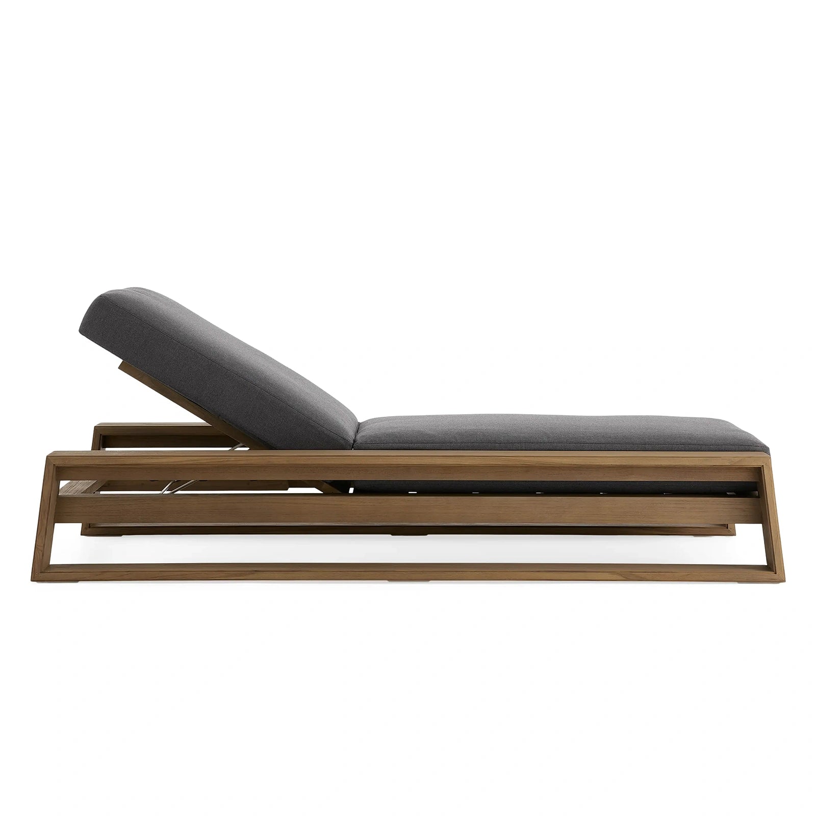 Canion Outdoor Teak Chaise in Rosemount Graphite