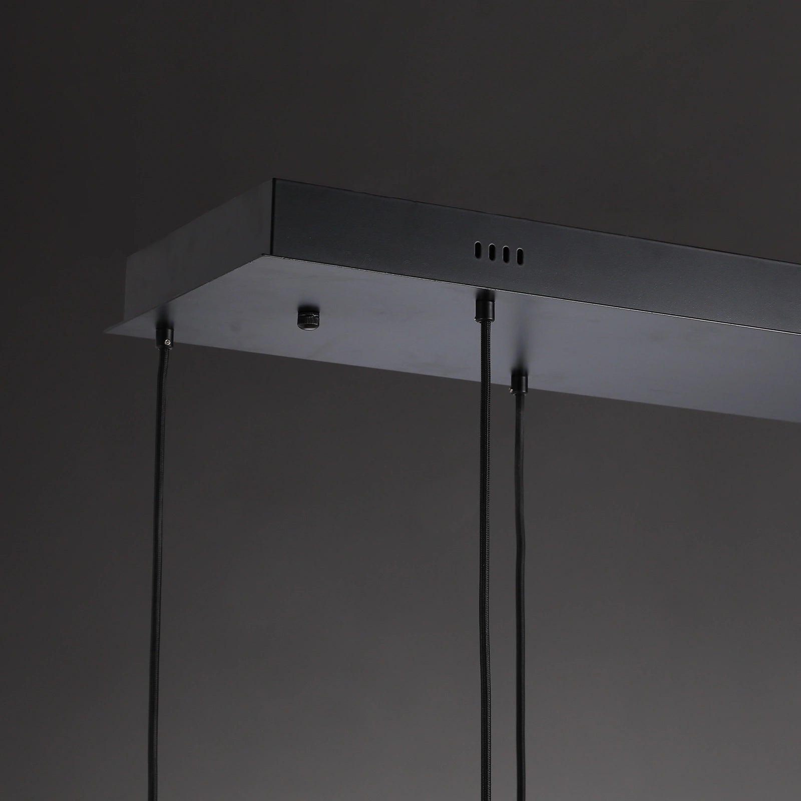 Éclatano Crystal Ball Linear Chandelier