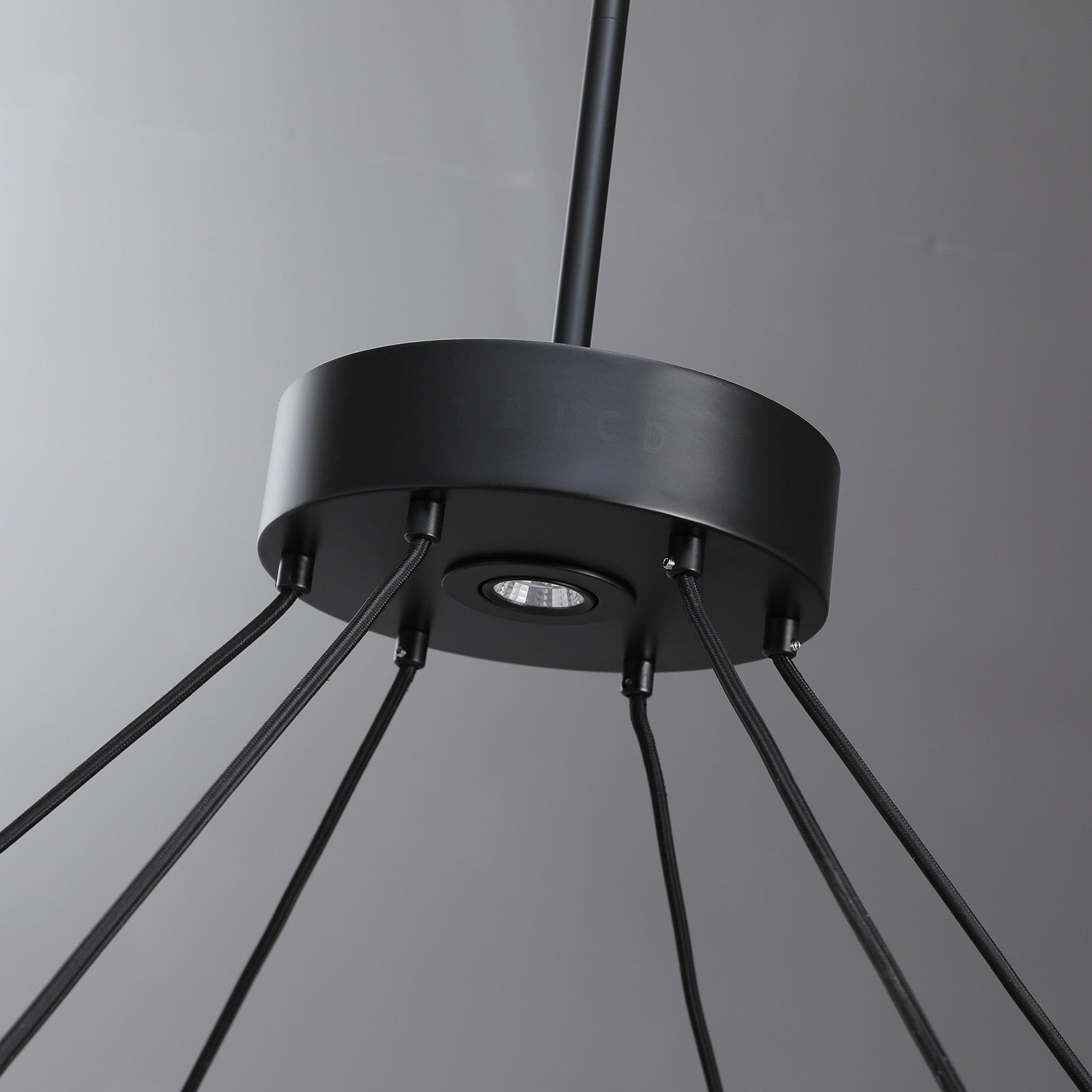 Éclatano Round Chandelier