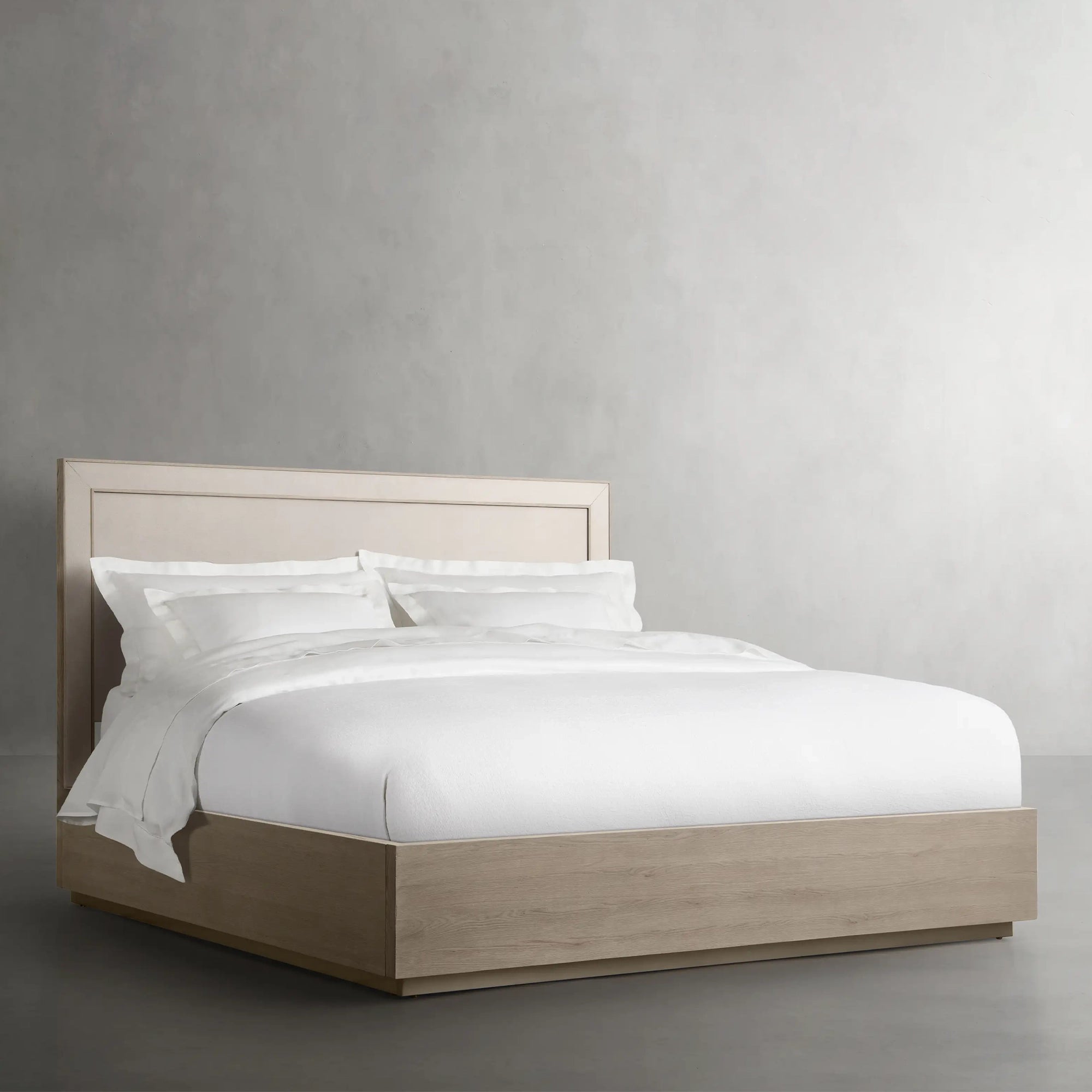 Malone Plinth Bed