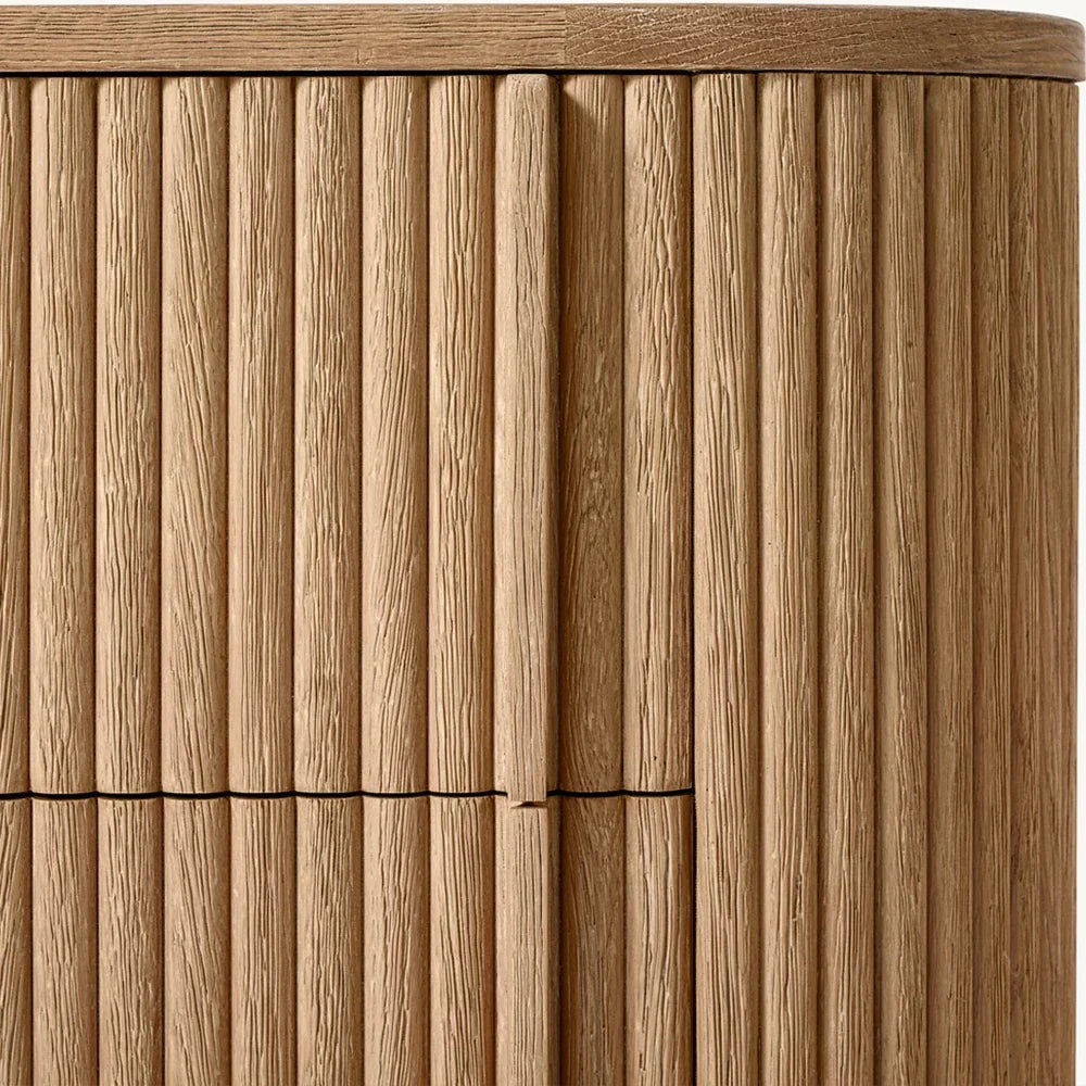 Mulho Closed Nightstand
