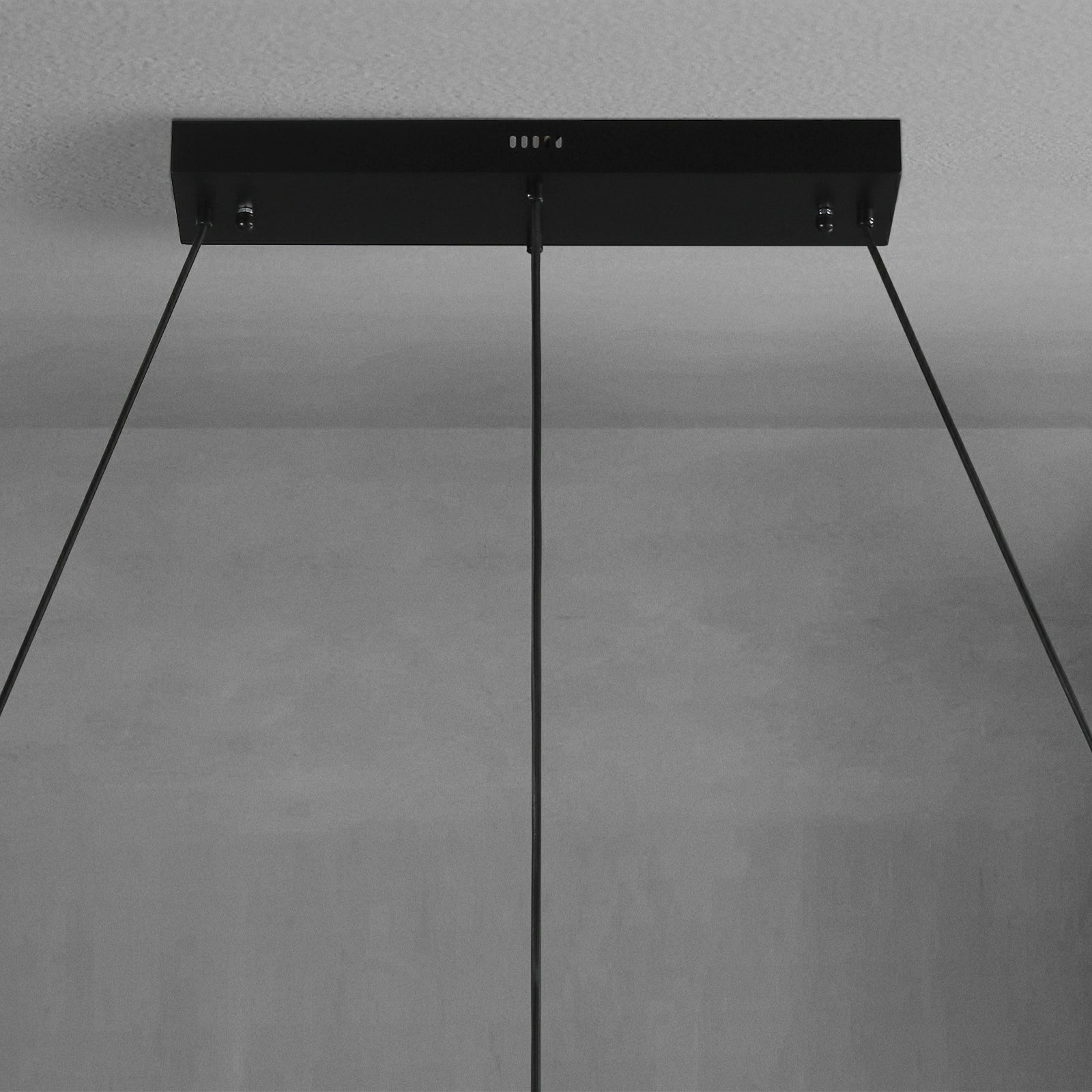 Éclatano Linear Chandelier