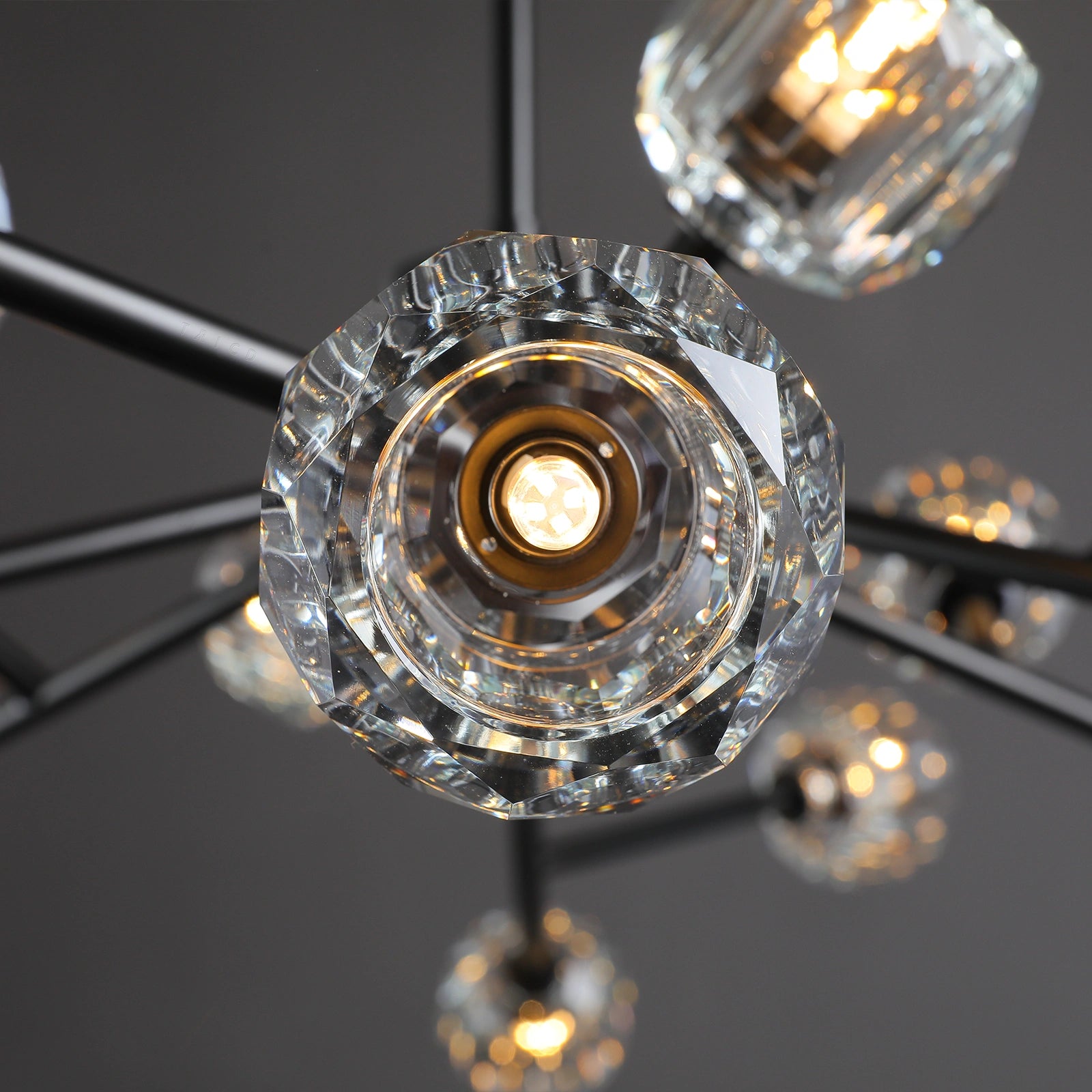Boule Du Glass Round Chandelier