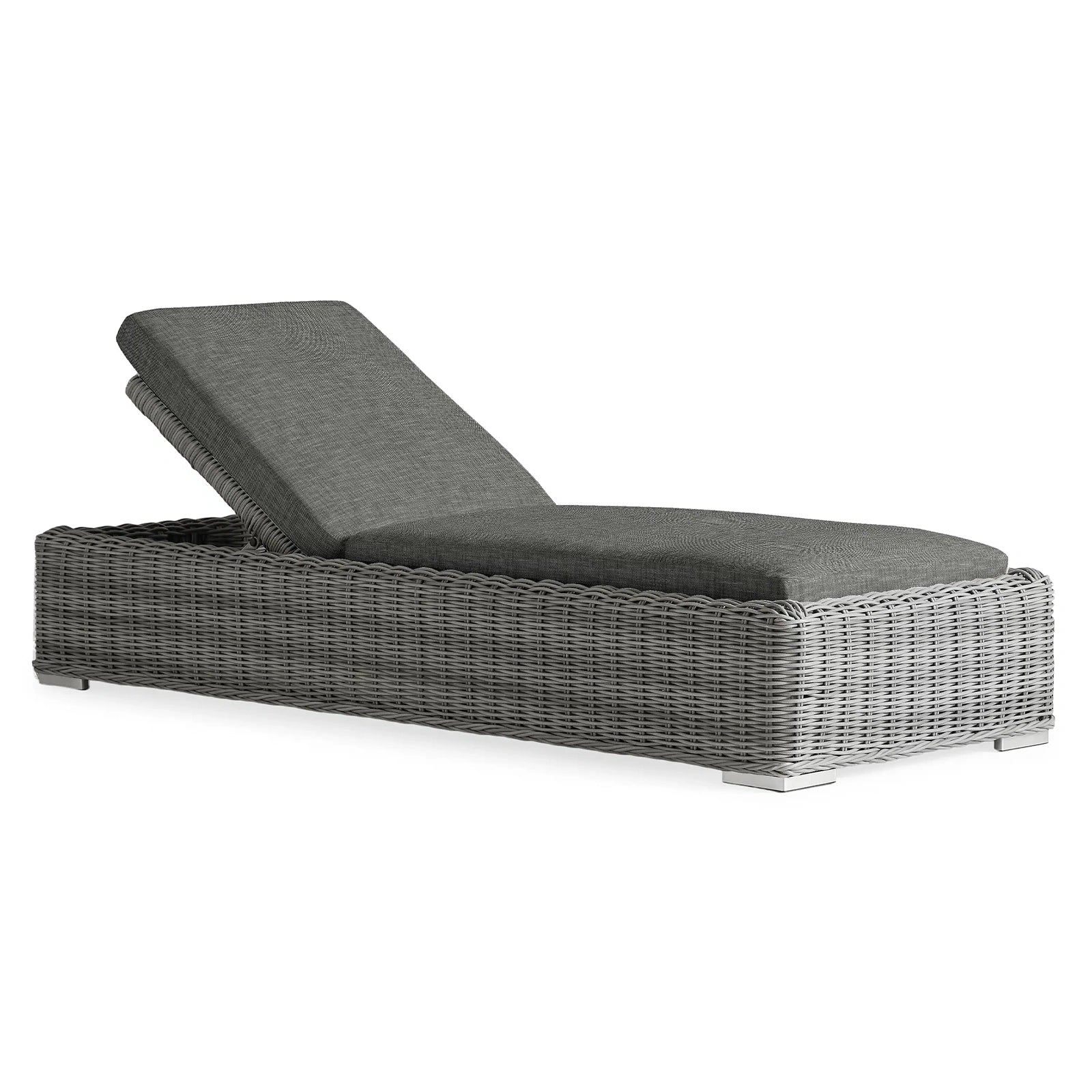 Montaul Outdoor Chaise in Starboard Mink