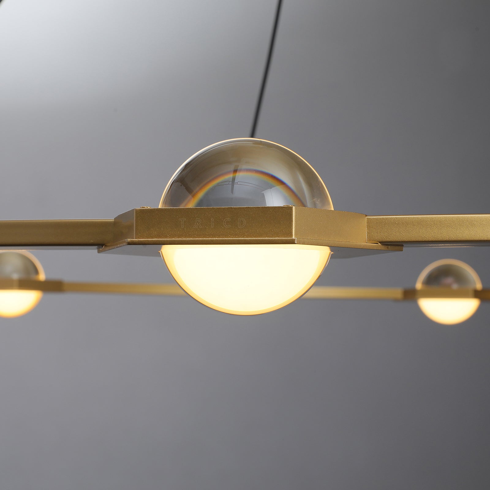 Éclatano Round Chandelier