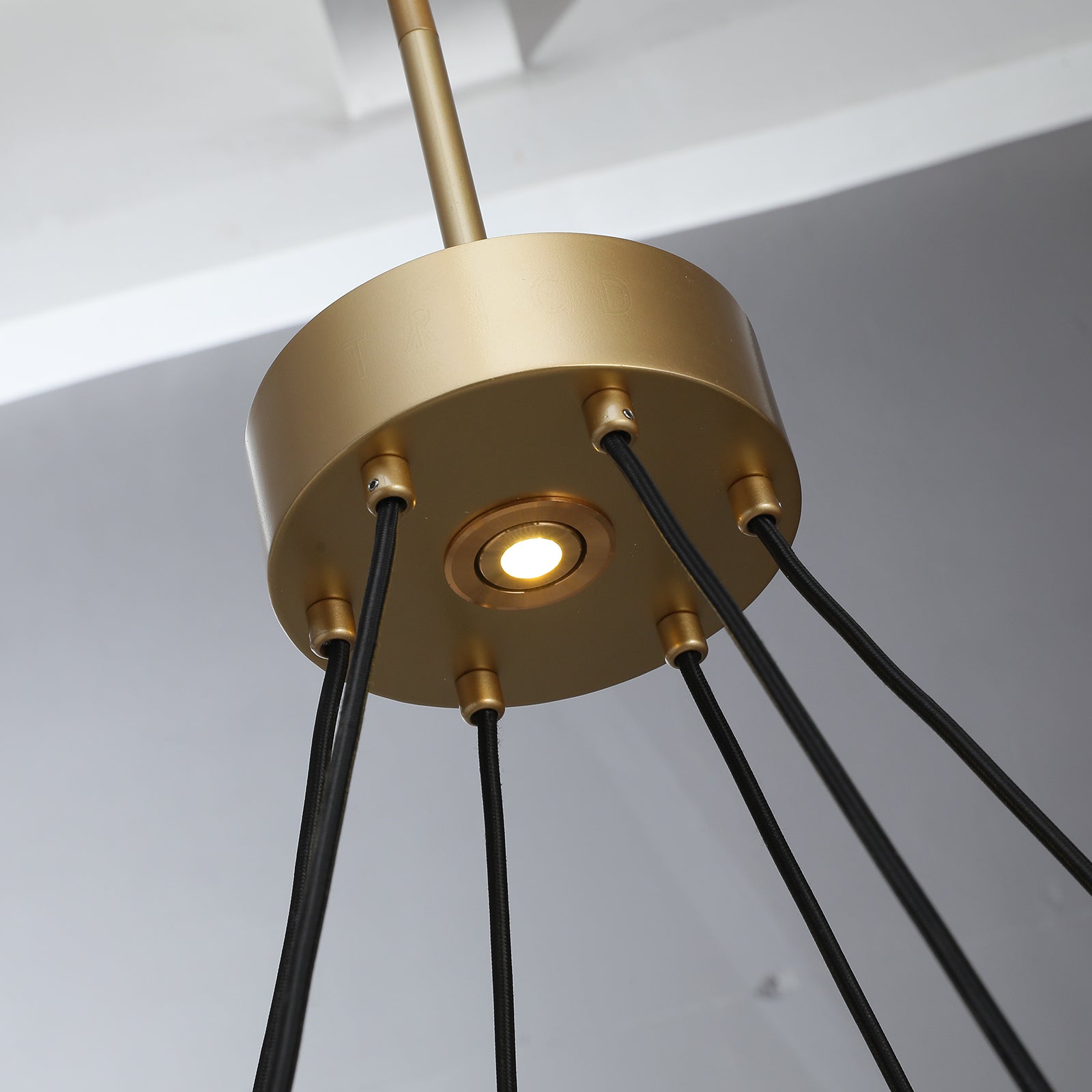 Éclatano Round Chandelier