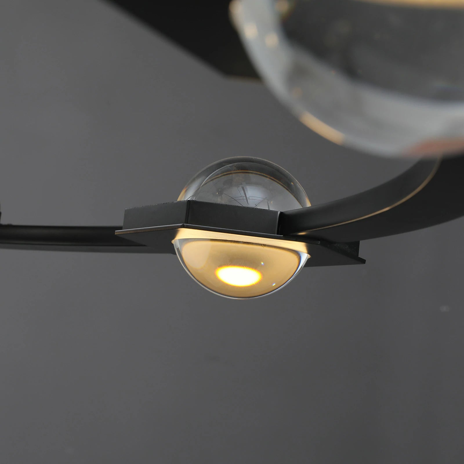 Éclatano 2-Tier Round Chandelier