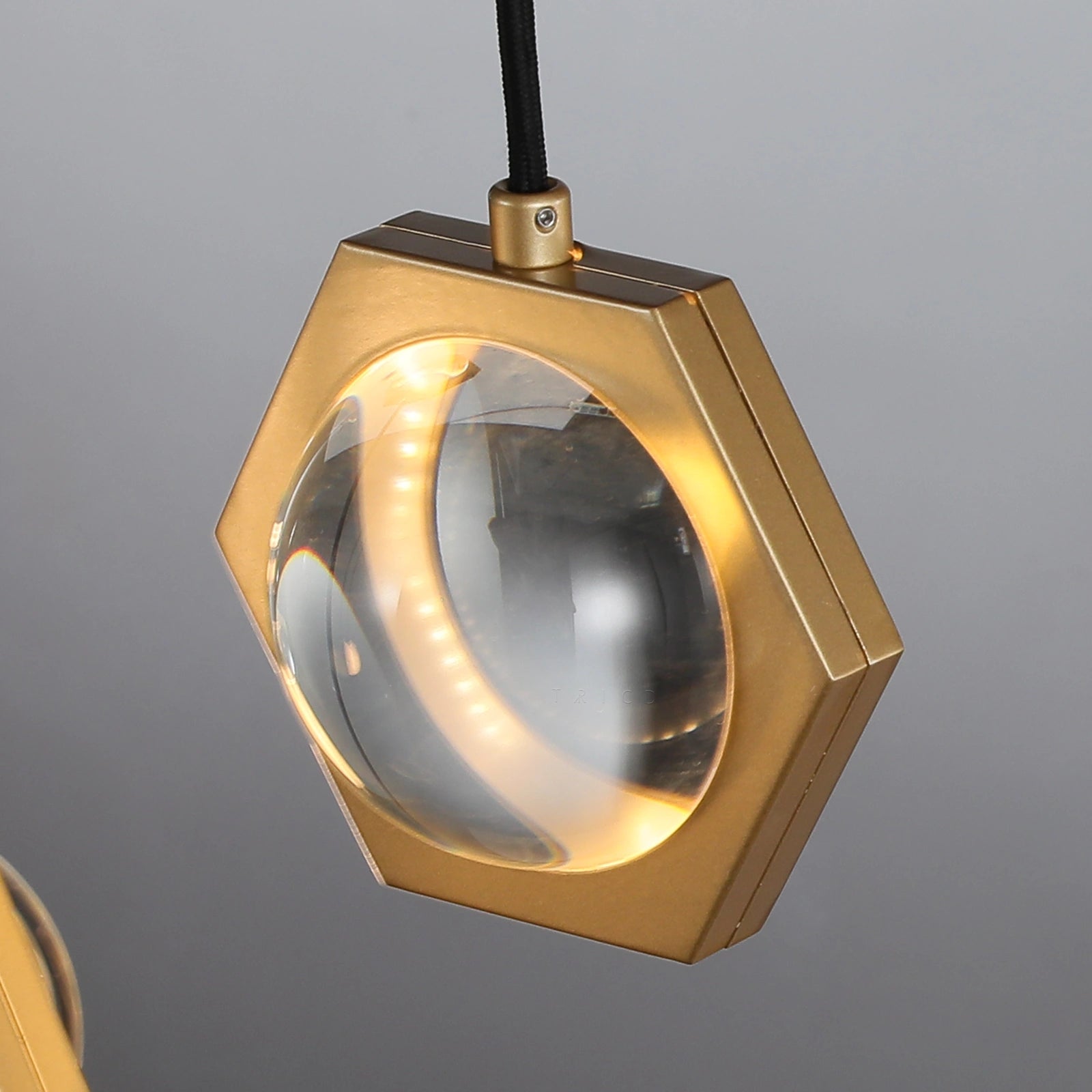 Éclatano Crystal Ball Linear Chandelier